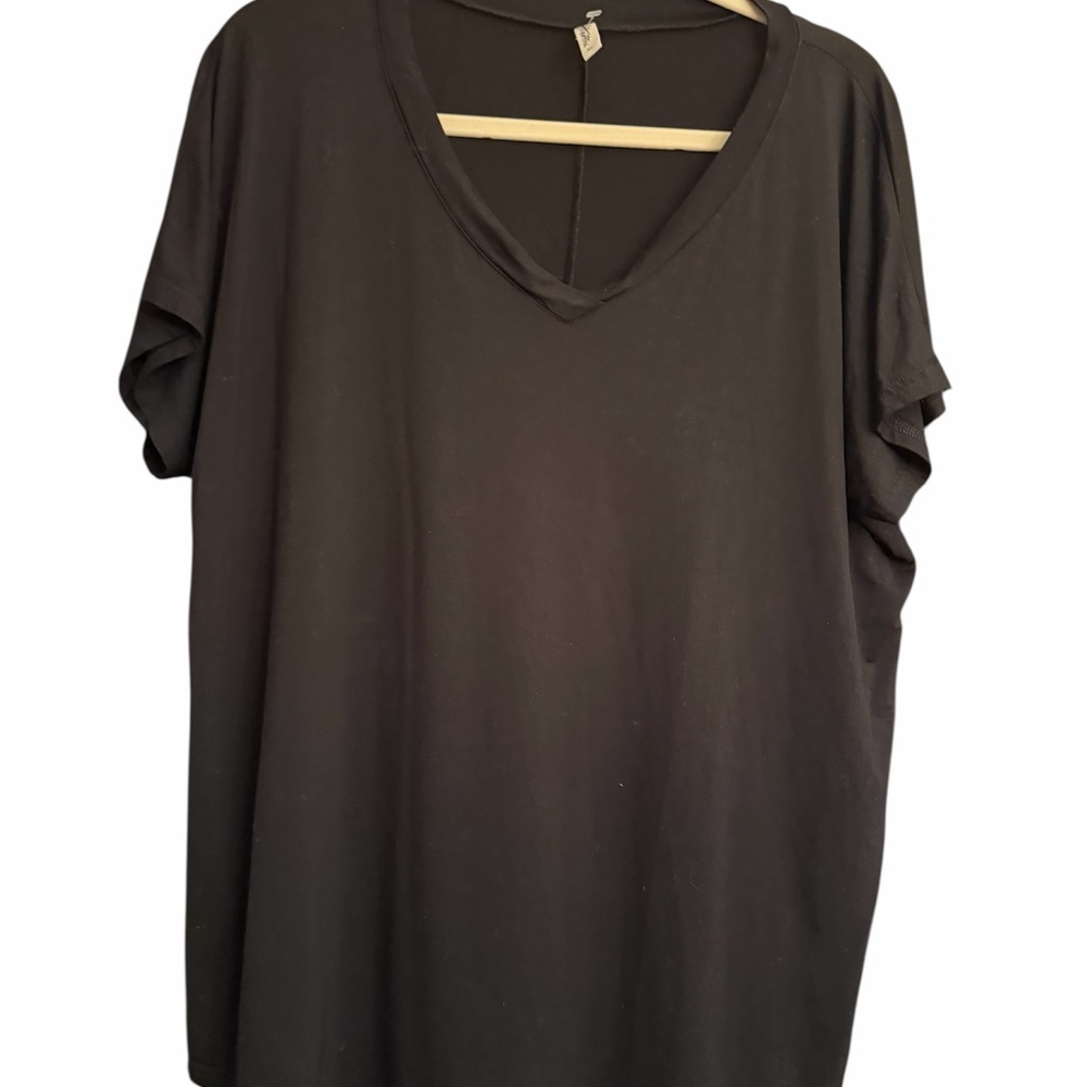 Herou Classic Black V-Neck Women's Top